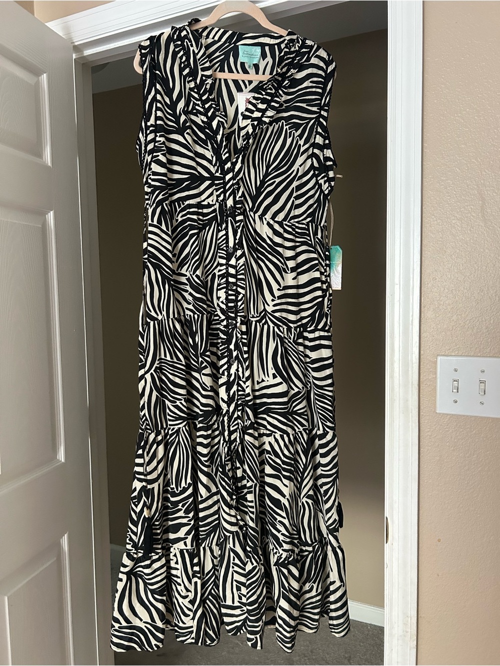 NWT Zebra Print Tiered Maxi Dress
